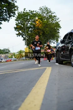 Runner Photo 4198144
