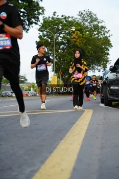 Runner Photo 4198159