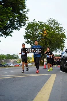 Runner Photo 4198185