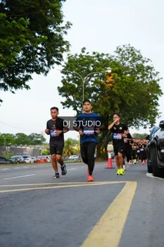 Runner Photo 4198188