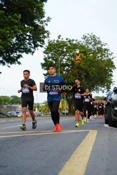 Runner Photo 4198190