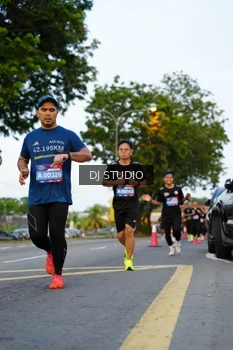 Runner Photo 4198197