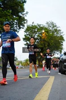 Runner Photo 4198202