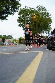 Runner Photo 4198216