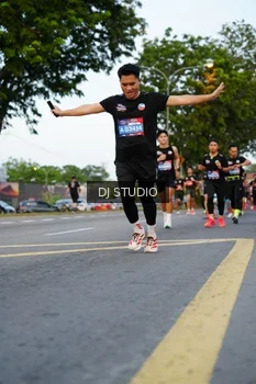 Runner Photo 4198231