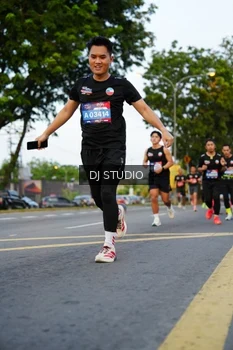 Runner Photo 4198236