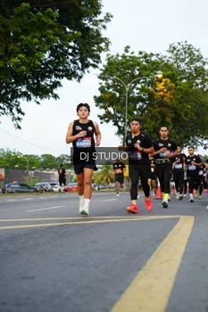 Runner Photo 4198240