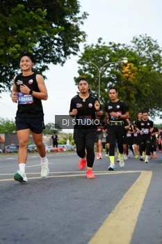 Runner Photo 4198251