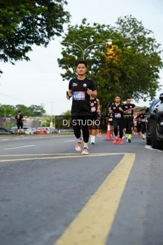 Runner Photo 4198254