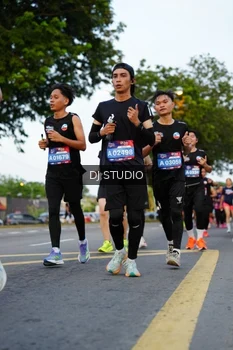 Runner Photo 4198284