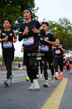 Runner Photo 4198288
