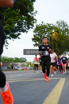 Runner Photo 4198296