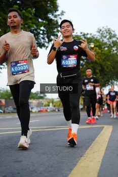 Runner Photo 4198297