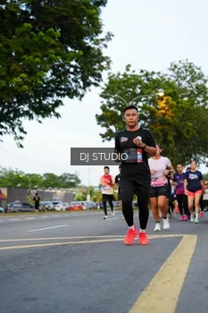 Runner Photo 4198299