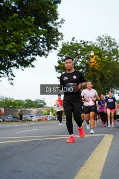 Runner Photo 4198301