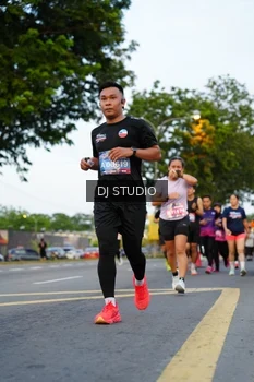 Runner Photo 4198307