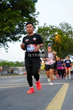 Runner Photo 4198308
