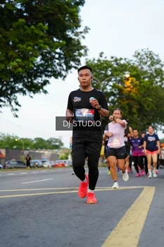 Runner Photo 4198310