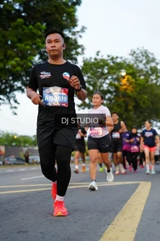 Runner Photo 4198311