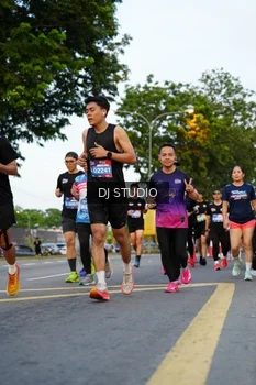 Runner Photo 4198335