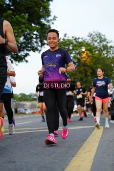 Runner Photo 4198345