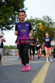 Runner Photo 4198346