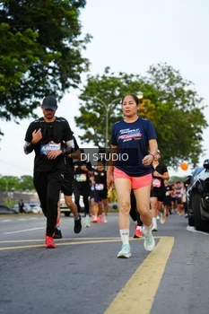 Runner Photo 4198360