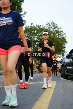 Runner Photo 4198365