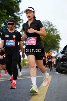 Runner Photo 4198372