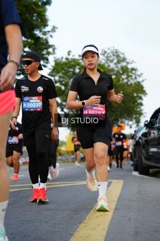 Runner Photo 4198373