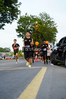 Runner Photo 4198383