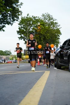 Runner Photo 4198384