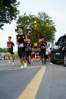 Runner Photo 4198387