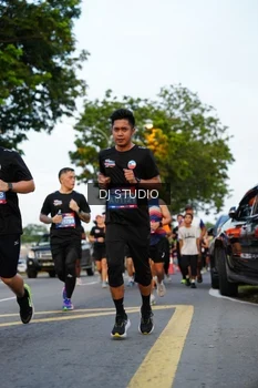 Runner Photo 4198394