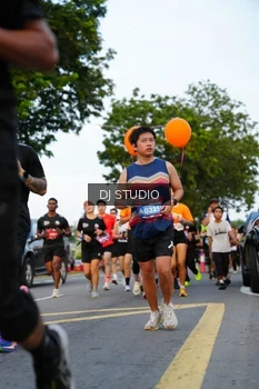 Runner Photo 4198405
