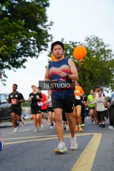 Runner Photo 4198406