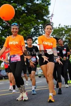 Runner Photo 4198425