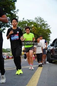 Runner Photo 4198434