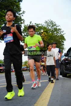 Runner Photo 4198437