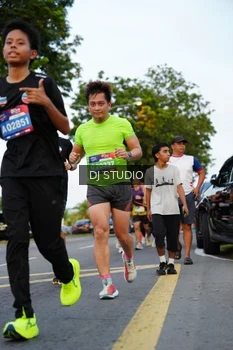 Runner Photo 4198438
