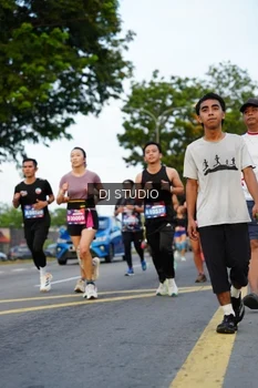 Runner Photo 4198458