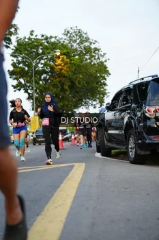 Runner Photo 4198470