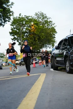 Runner Photo 4198472