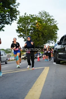 Runner Photo 4198473