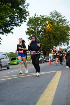 Runner Photo 4198475