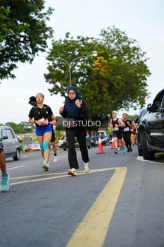 Runner Photo 4198476