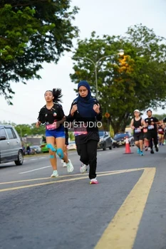 Runner Photo 4198477
