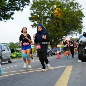 Runner Photo 4198480