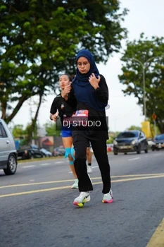Runner Photo 4198487