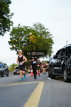 Runner Photo 4198491
